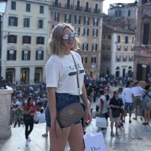 Meet your Posher, Ali